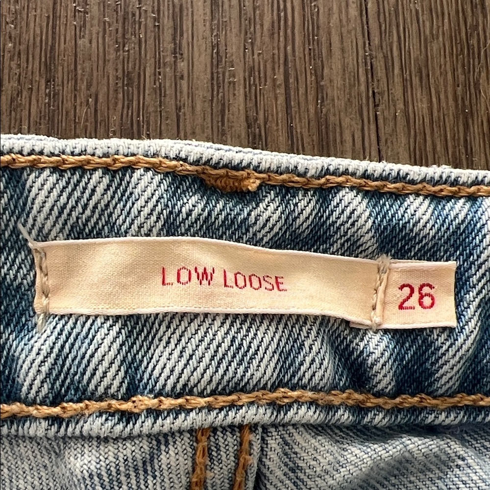 Levi's Women's Sky Blue Low rise loose fit Jeans - Picture 3 of 7